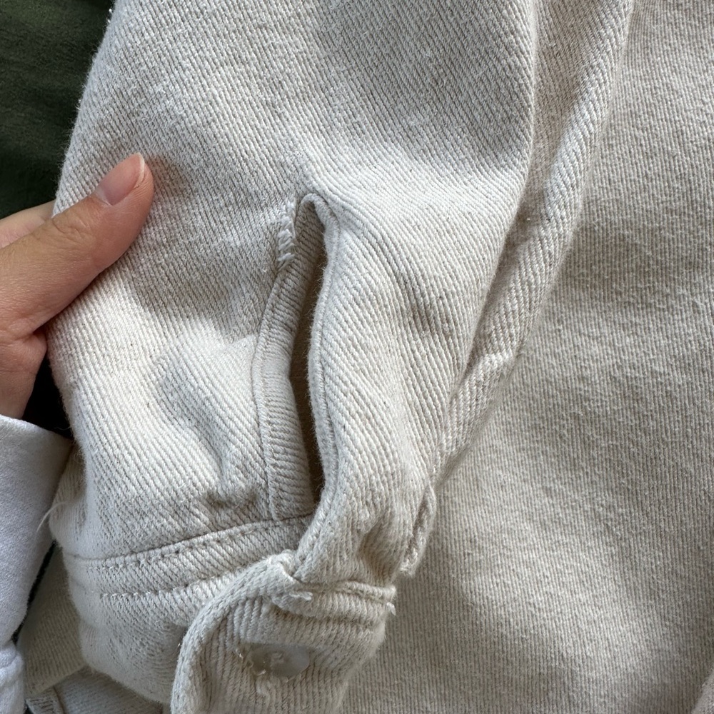 Button down top - Picture 2 of 4
